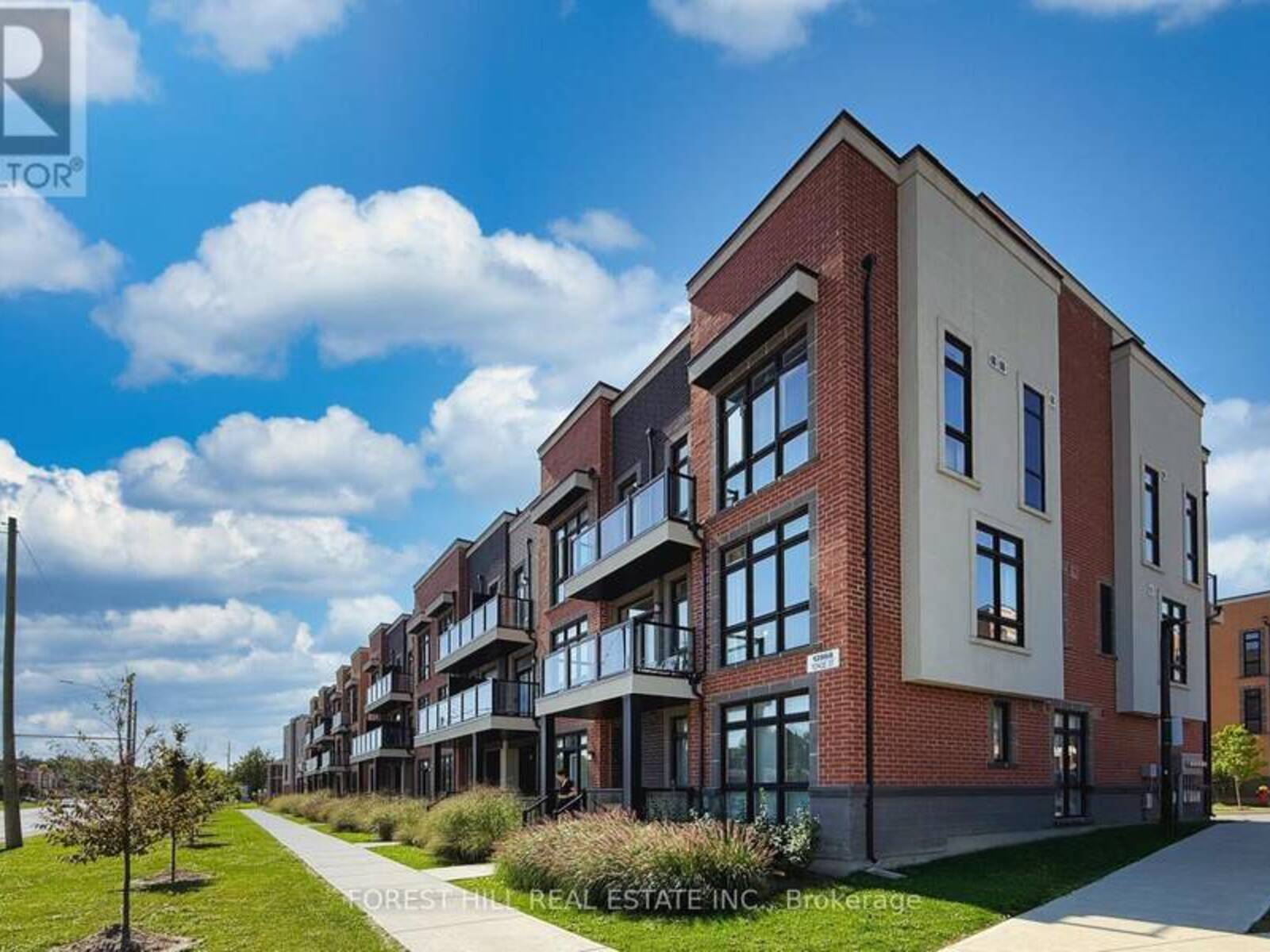 15 - 12868 YONGE STREET, Richmond Hill, Ontario L4E 1J4
