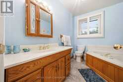 29 MEDINA SQUARE | Georgina Ontario | Slide Image Seventeen