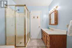 29 MEDINA SQUARE | Georgina Ontario | Slide Image Nineteen