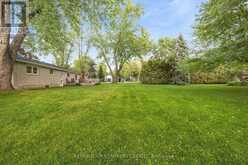 29 MEDINA SQUARE | Georgina Ontario | Slide Image Thirty-two