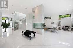 18 HERNE HILL | Toronto Ontario | Slide Image Eight