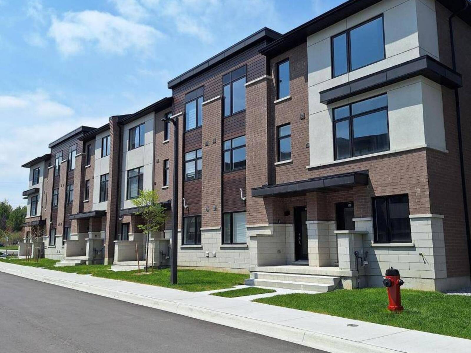 104 - 1695 DERSAN STREET, Pickering, Ontario L1X 0S9