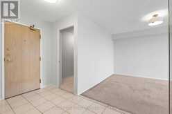 1015 - 30 HARDING BOULEVARD W | Richmond Hill Ontario | Slide Image Five