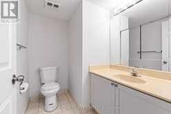 1015 - 30 HARDING BOULEVARD W | Richmond Hill Ontario | Slide Image Nine