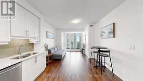 4207 - 33 BAY STREET | Toronto Ontario | Slide Image Nine