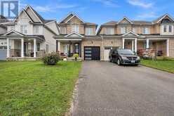 93 BLANCHARD CRESCENT | Angus Ontario | Slide Image Two