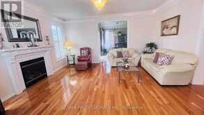 49 COLCHESTER STREET | Markham Ontario | Slide Image Twelve