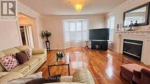 49 COLCHESTER STREET | Markham Ontario | Slide Image Thirteen