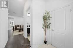 90 FERRAGINE CRESCENT | Bradford West Gwillimbury Ontario | Slide Image Five