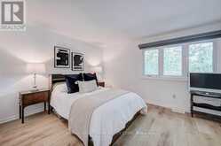 1012 ELIZABETH PLACE | Oakville Ontario | Slide Image Eleven