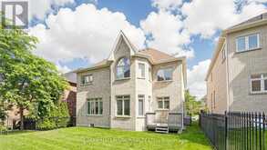 368 PARADELLE DRIVE | Richmond Hill Ontario | Slide Image Twenty-four