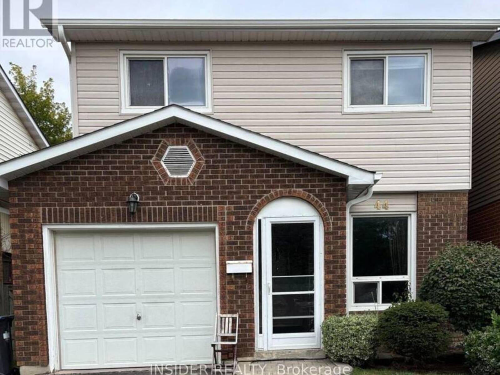 44 LINDRIDGE AVENUE, Brampton, Ontario L6S 3X1