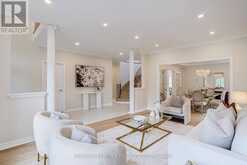118 VILLAGE GATE DRIVE | Markham Ontario | Slide Image Seven