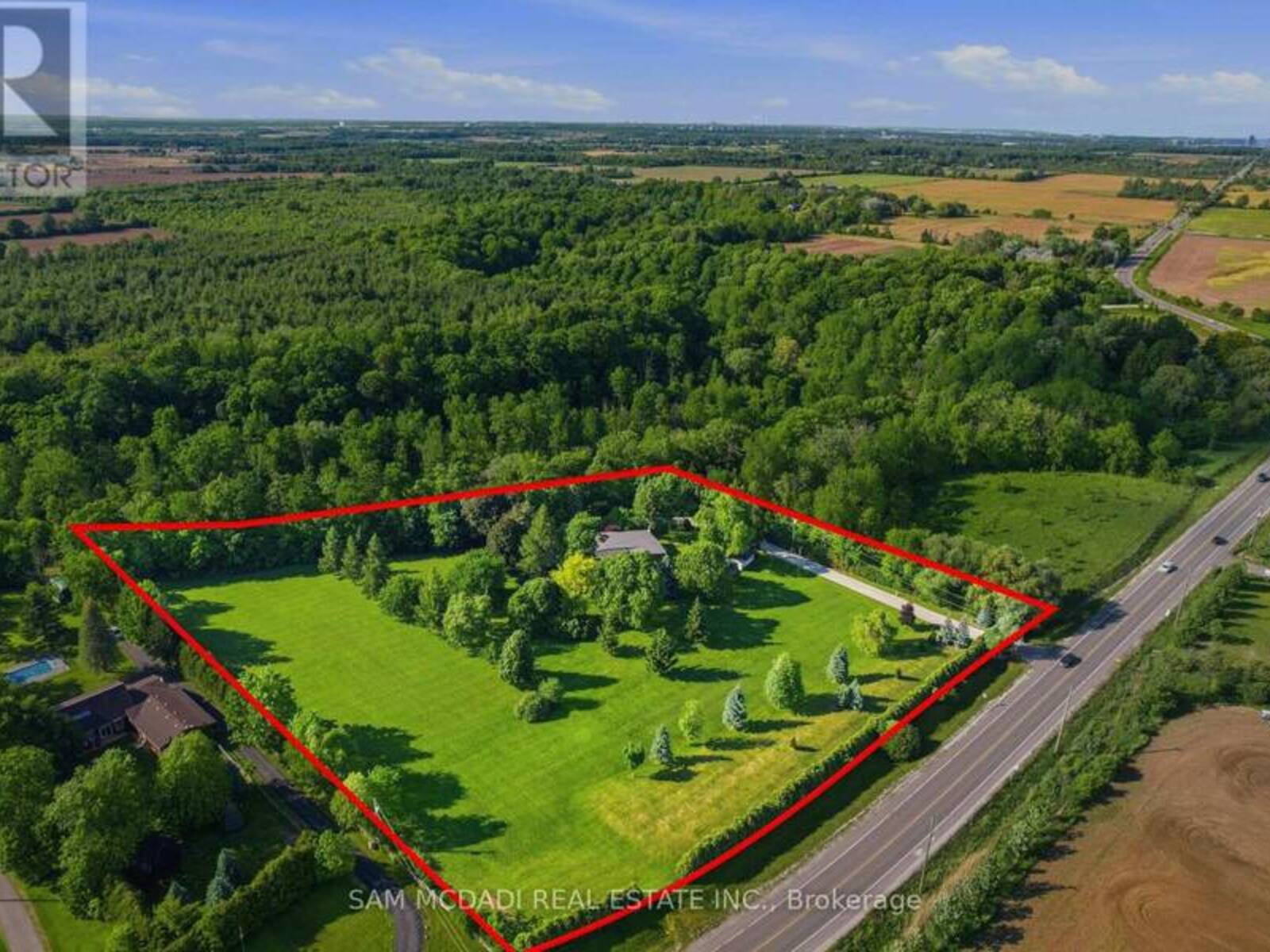 825 LOWER BASE LINE W, Milton, Ontario L9E 0T3