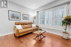 2 GRANITE COURT | Toronto Ontario | Slide Image Twelve