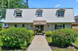 5 - 469 CLARIDGE ROAD | Burlington Ontario | Slide Image One