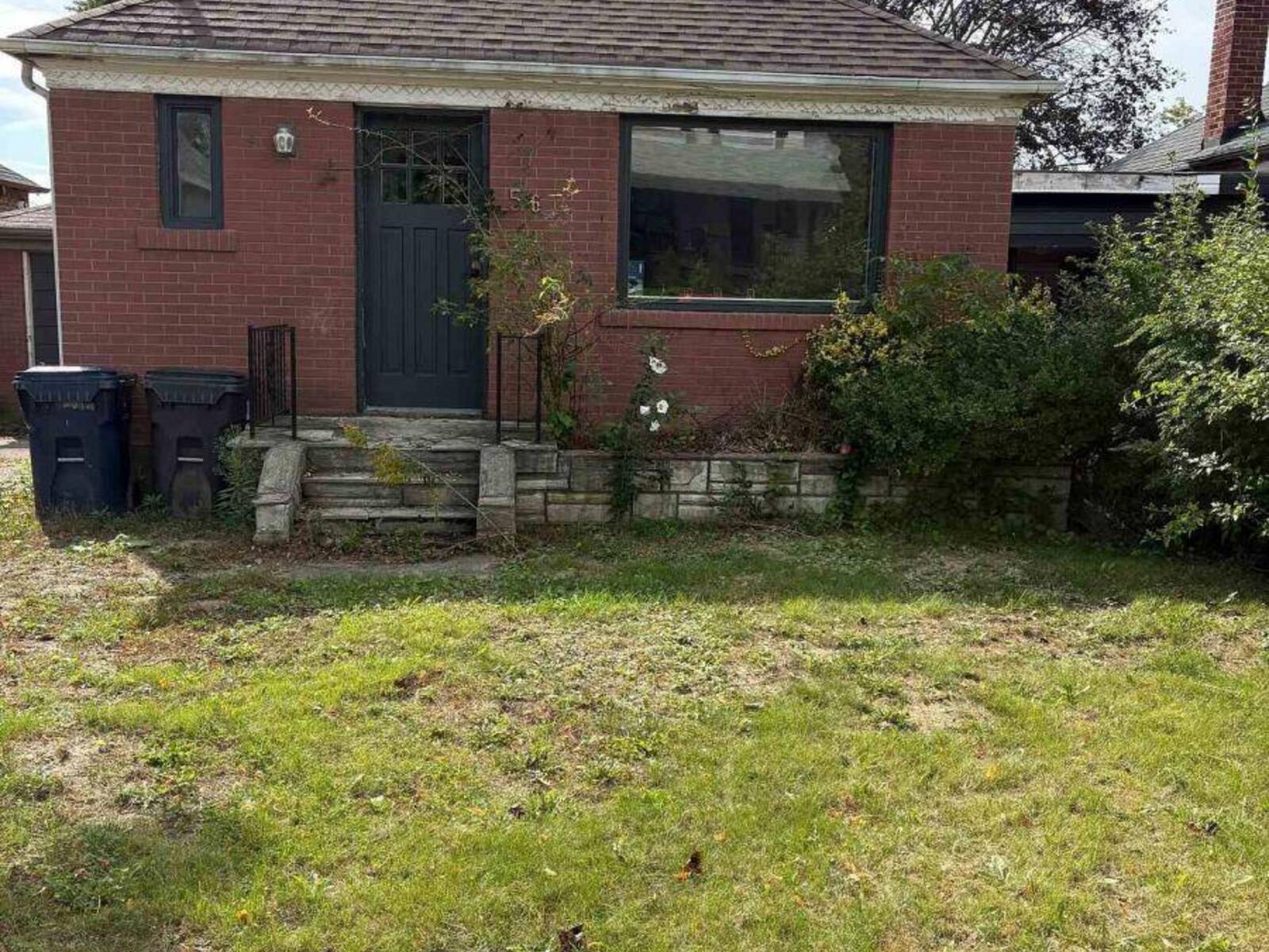 56 GLENHAVEN STREET, Toronto, Ontario M6M 3M3
