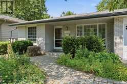 5155 IDLEWOOD CRESCENT | Burlington Ontario | Slide Image Three