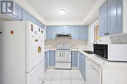5261 RIVER FOREST COURT | Mississauga Ontario | Slide Image Sixteen