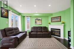 5261 RIVER FOREST COURT | Mississauga Ontario | Slide Image Thirteen
