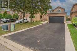 5261 RIVER FOREST COURT | Mississauga Ontario | Slide Image Three
