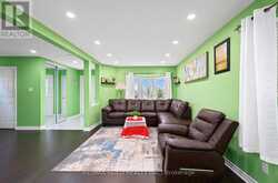 5261 RIVER FOREST COURT | Mississauga Ontario | Slide Image Nine