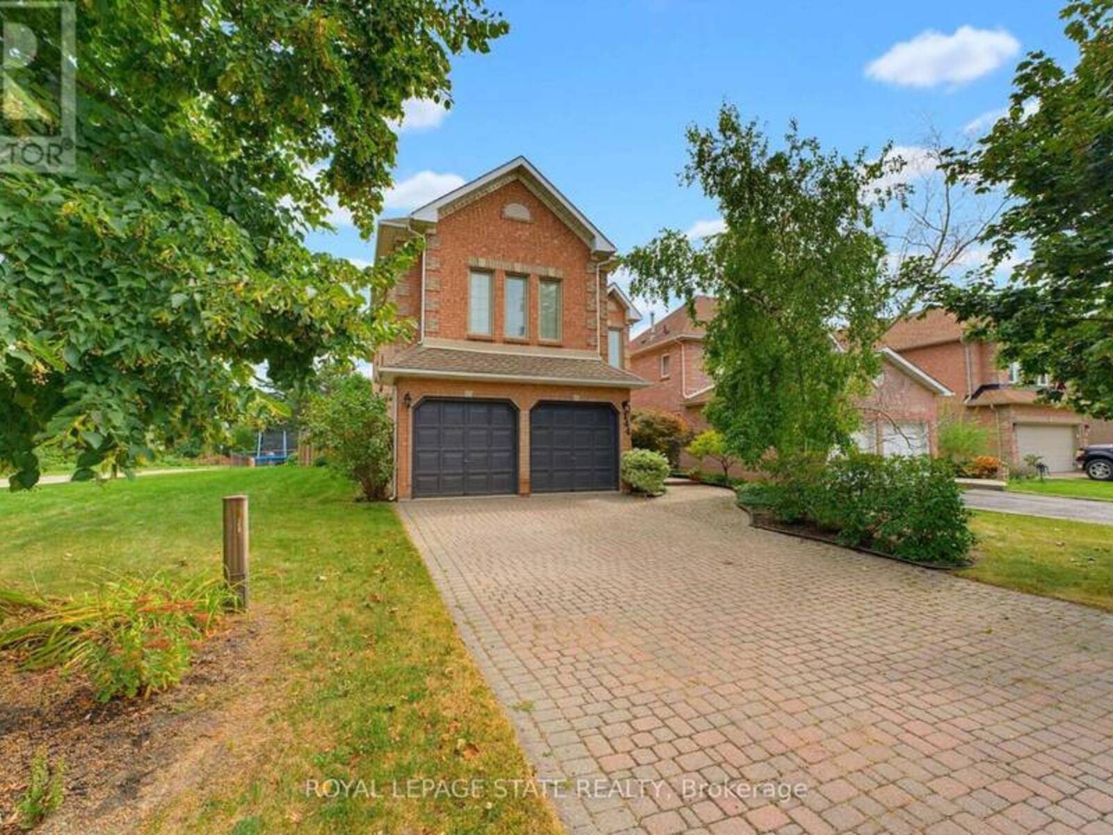 144 COVE CRESCENT, Hamilton, Ontario L8E 5A2