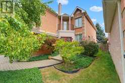 144 COVE CRESCENT | Hamilton Ontario | Slide Image Two