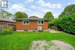 15 CLEARWATER DRIVE | Hamilton Ontario | Slide Image Thirty-four