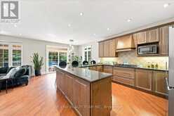 109 WILLIS DRIVE | Aurora Ontario | Slide Image Ten