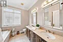109 WILLIS DRIVE | Aurora Ontario | Slide Image Eighteen