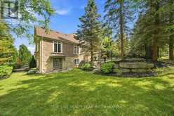 109 WILLIS DRIVE | Aurora Ontario | Slide Image Thirty-five