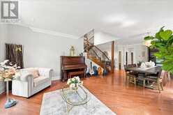 109 WILLIS DRIVE | Aurora Ontario | Slide Image Eight