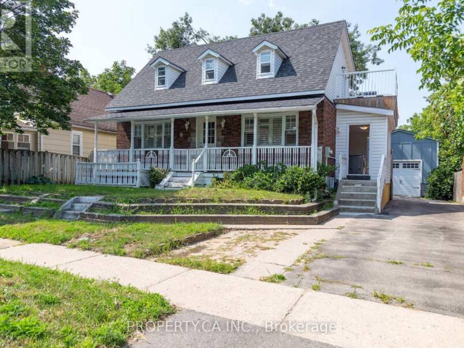 8 DUFFERIN STREET, Barrie, Ontario L4N 2J7