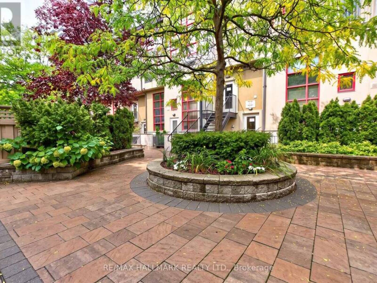 103 - 21 EARL STREET, Toronto, Ontario M4Y 3C8