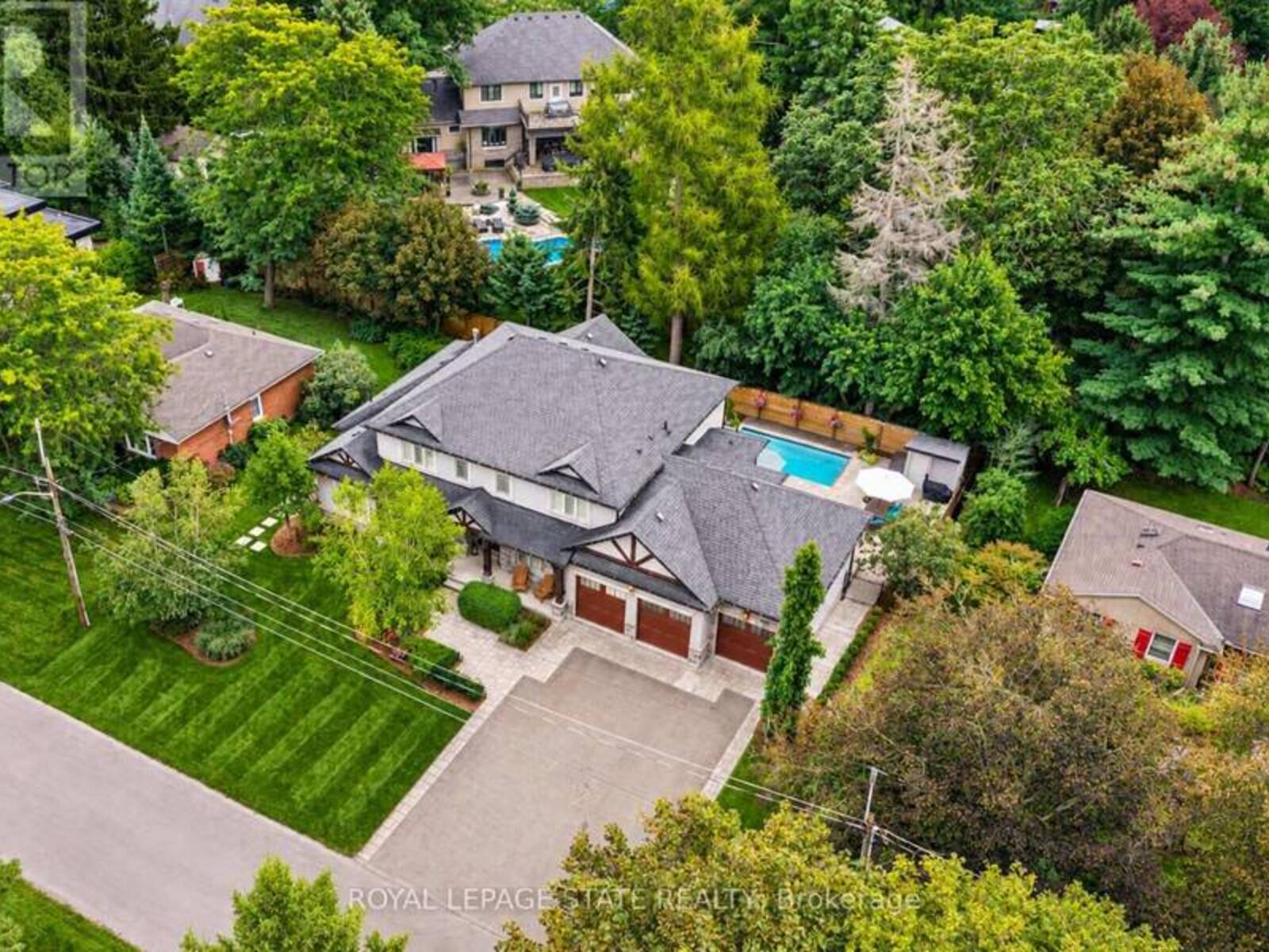 60 PARKER AVENUE, Ancaster, Ontario L9G 1A7