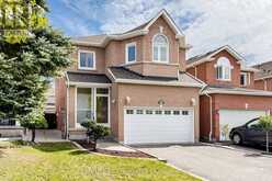 890 BLYLEVEN BOULEVARD | Mississauga Ontario | Slide Image Two