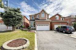 890 BLYLEVEN BOULEVARD | Mississauga Ontario | Slide Image Four
