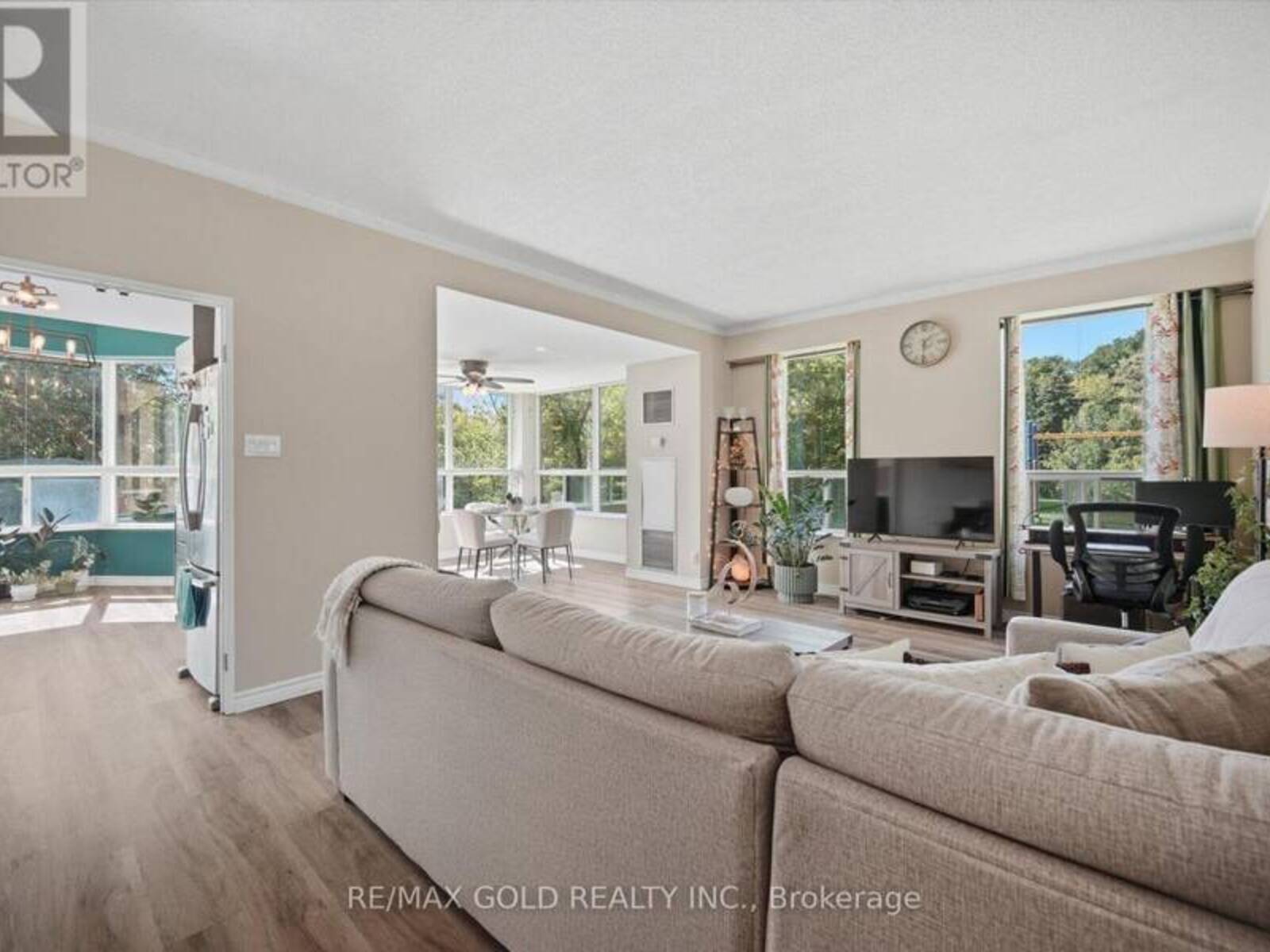 112 - 6 HUMBERLINE DRIVE, Toronto, Ontario M9W 6X8