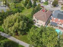 33 WOODVALLEY DRIVE | Brampton Ontario | Slide Image Four
