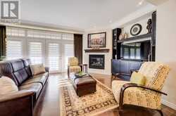 10 - 435 WINCHESTER DRIVE | Waterloo Ontario | Slide Image Nine