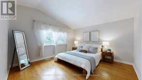 333 PLEASANT AVENUE | Toronto Ontario | Slide Image Twenty