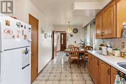 201 DERRYDOWN ROAD | Toronto Ontario | Slide Image Seventeen