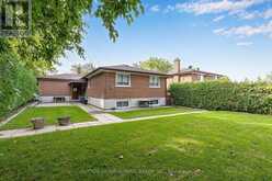 201 DERRYDOWN ROAD | Toronto Ontario | Slide Image Thirty-eight
