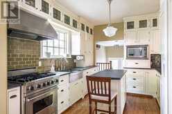 2 OAK KNOLL DRIVE | Hamilton Ontario | Slide Image Seventeen