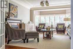 2 OAK KNOLL DRIVE | Hamilton Ontario | Slide Image Six
