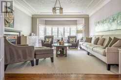 2 OAK KNOLL DRIVE | Hamilton Ontario | Slide Image Seven