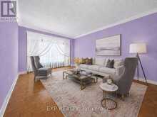 19 SPRINGBROOK DRIVE | Richmond Hill Ontario | Slide Image Three