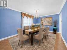19 SPRINGBROOK DRIVE | Richmond Hill Ontario | Slide Image Six