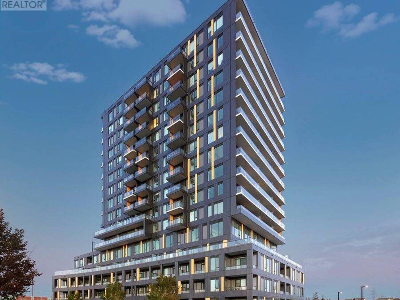 D1504 - 4878 POWERS COMMON, Burlington, Ontario L7M 2B4